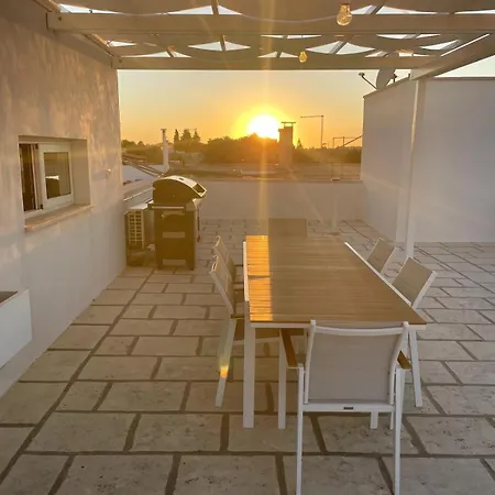 Private With Large Terrace In Salento Dom wakacyjny