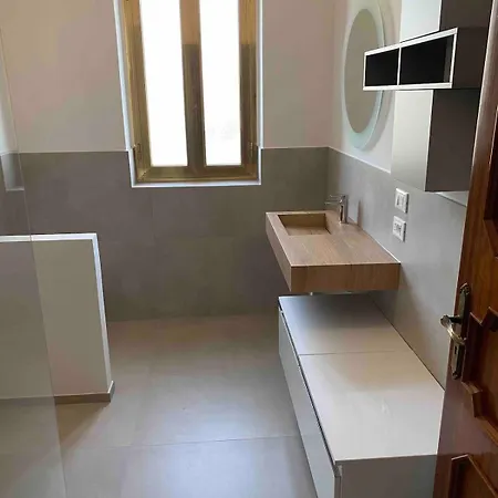 Private With Large Terrace In Salento