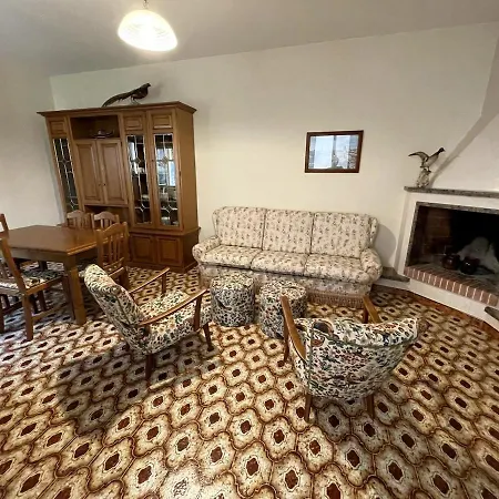 Private With Large Terrace In Salento Nyaraló